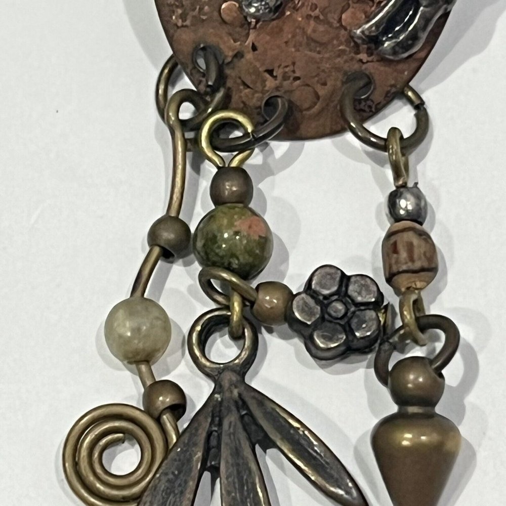 Vintage Metal Zebra Dangling Charm Earrings - Picture 9 of 12
